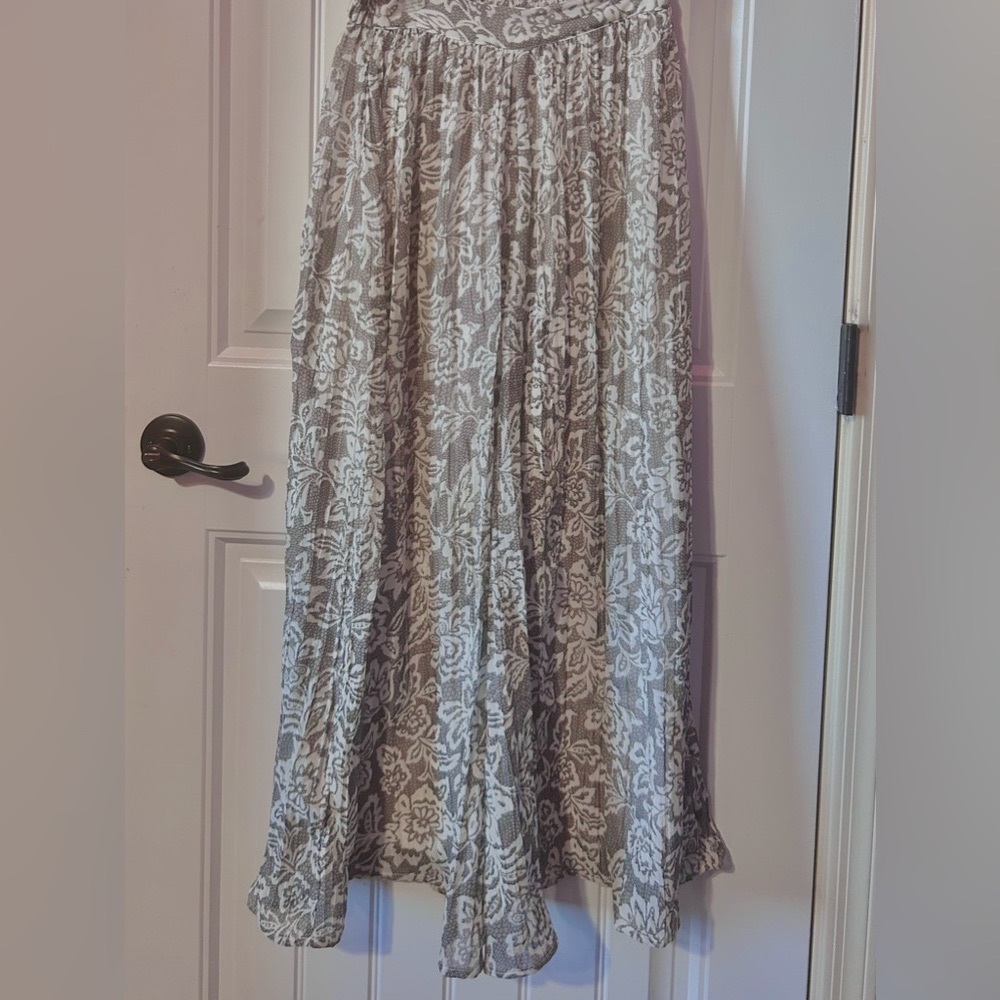 Low waisted Frill Pants Grey Floral